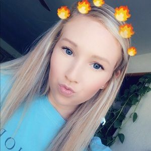 Meet your Posher, Marisa